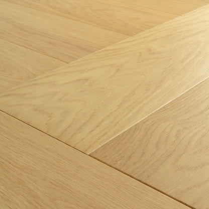 Pavimento in PARQUET DISEGNO ROVERE PURO CHIARO EXTRA OPACO QUICK-STEP amplifica la luminosità degli ambienti, rendendo gli spazi più ariosi