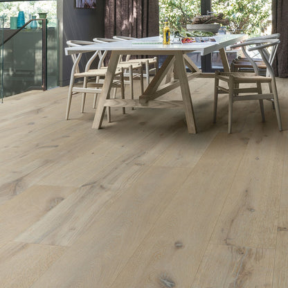 Pavimento in PARQUET MASSIMO ROVERE DELLA BUFERA OLIATO EXTRA OPACO QUICK-STEP per chi desidera un pavimento elegante, resistente e pratico