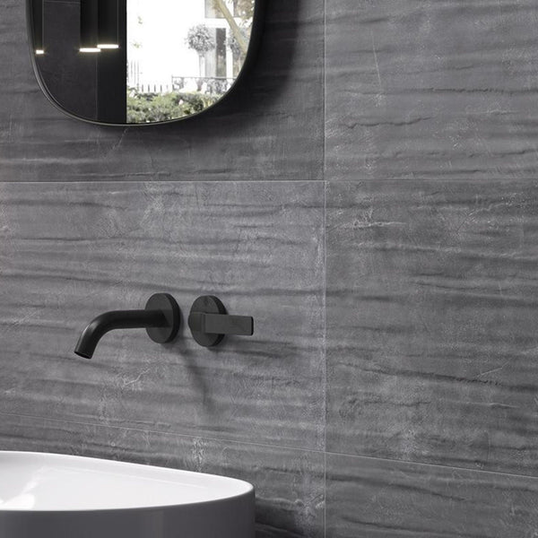 # TOTALOOK - EMILCERAMICA esplora il mondo delle resine in una serie contemporanea